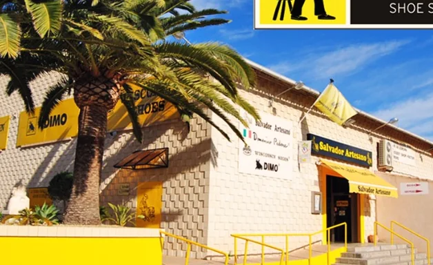 The Salvador Artesano shoe factory outside Elche, under palm trees